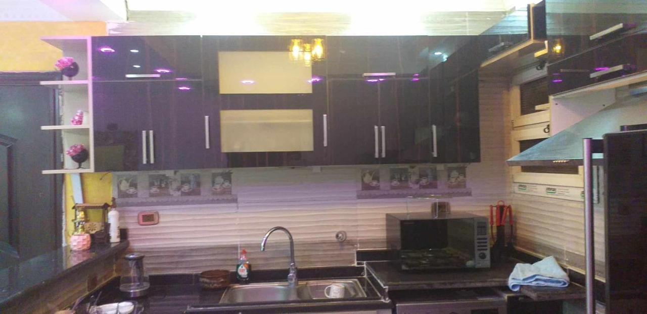 Appartement فندقيه فاخرة بمنطقة المعادى صف اول جميع الغرف تطل على النيل A Luxury In Maadi, First Row. Overlook The Nile