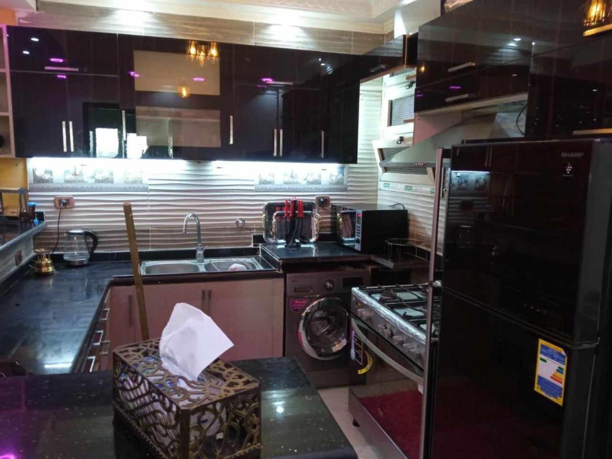 فندقيه فاخرة بمنطقة المعادى صف اول جميع الغرف تطل على النيل A Luxury In Maadi, First Row. Overlook The Nile * Le Caire
